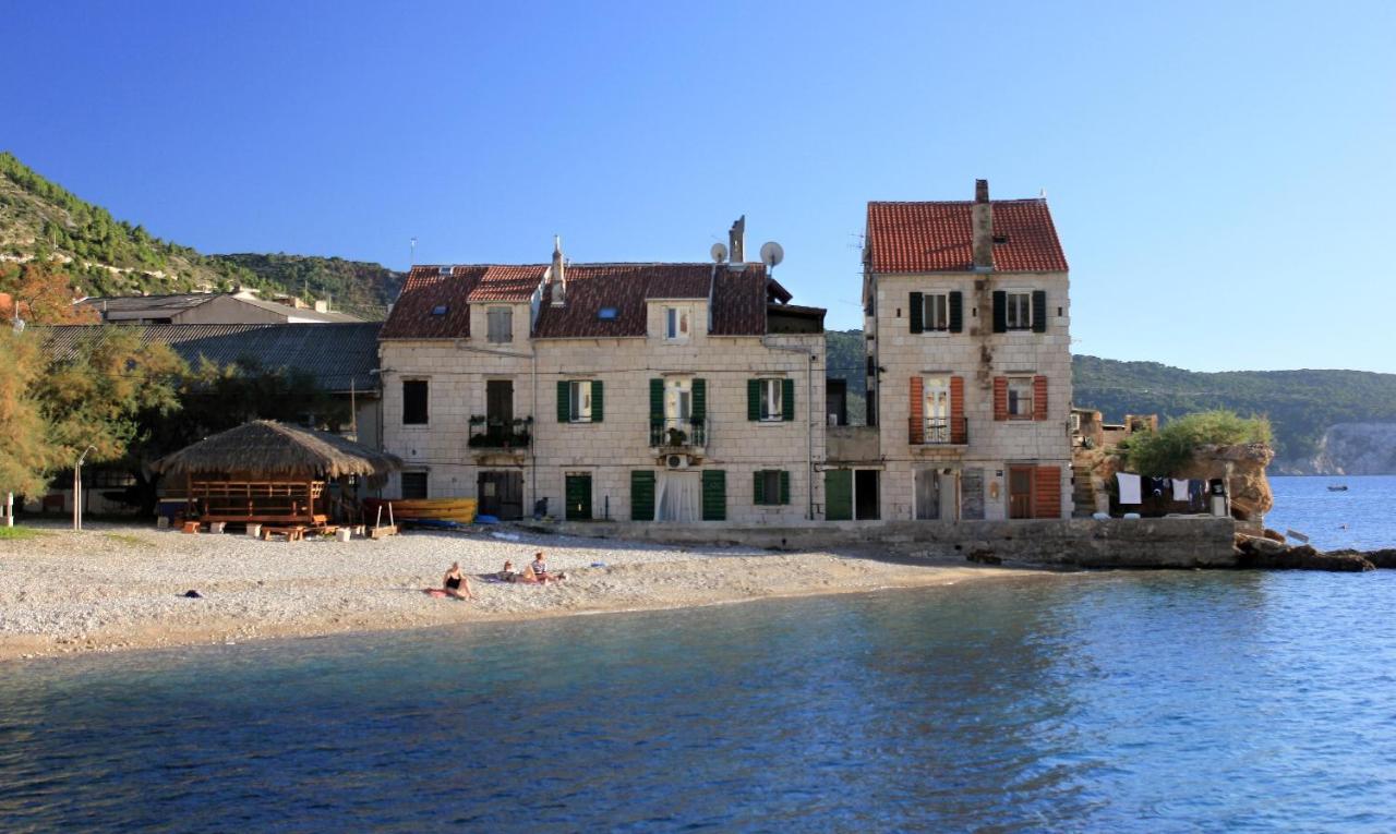 Apartments And Rooms By The Sea Komiza, Vis - 2431 외부 사진