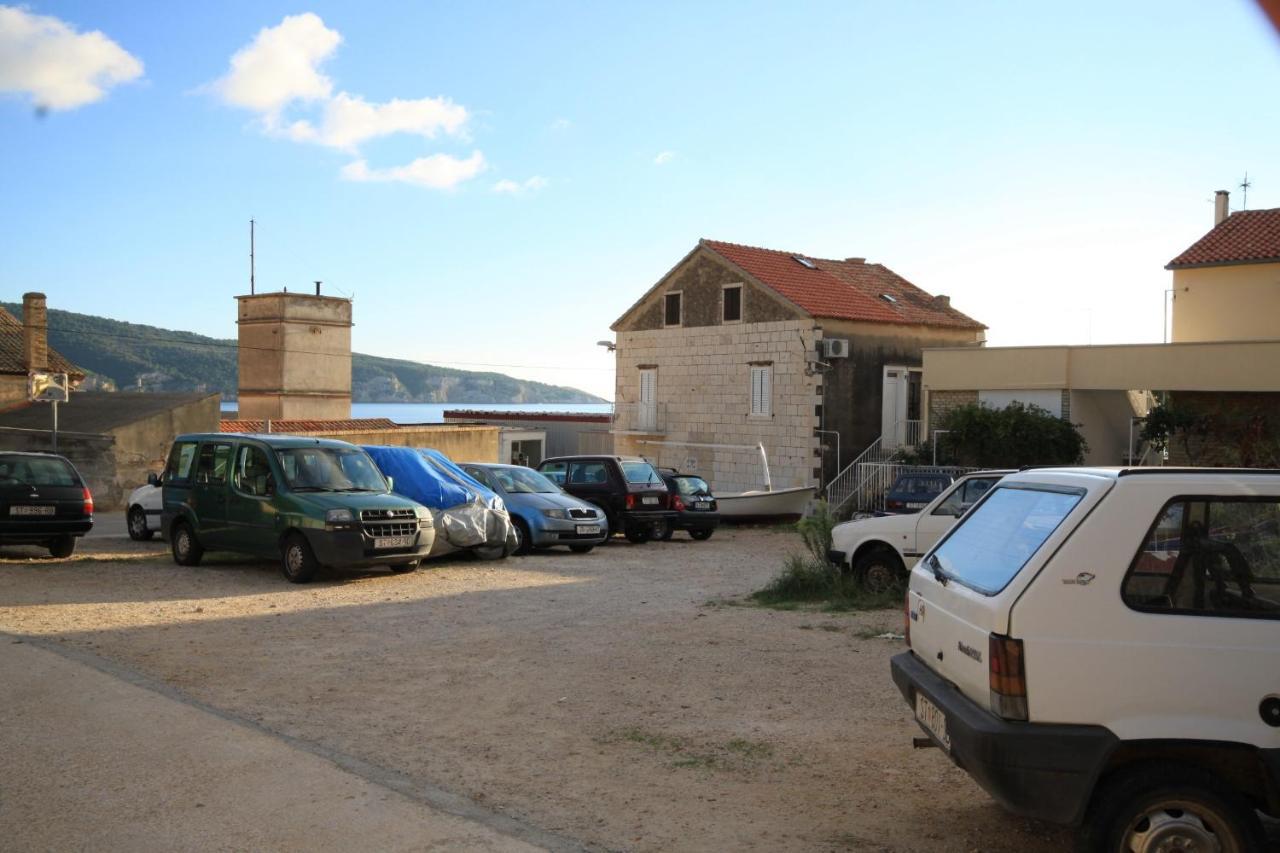 Apartments And Rooms By The Sea Komiza, Vis - 2431 외부 사진