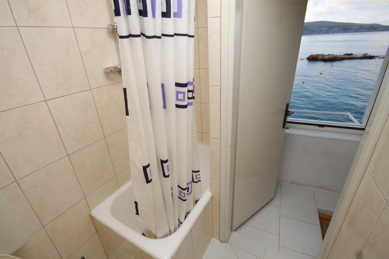 Apartments And Rooms By The Sea Komiza, Vis - 2431 외부 사진
